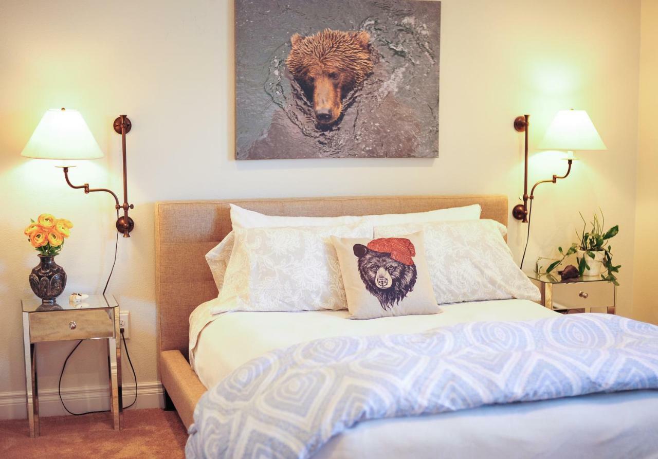 Cranky Crow Bed & Breakfast Кодиак Екстериор снимка