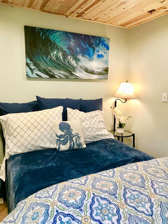 Cranky Crow Bed & Breakfast Кодиак Екстериор снимка